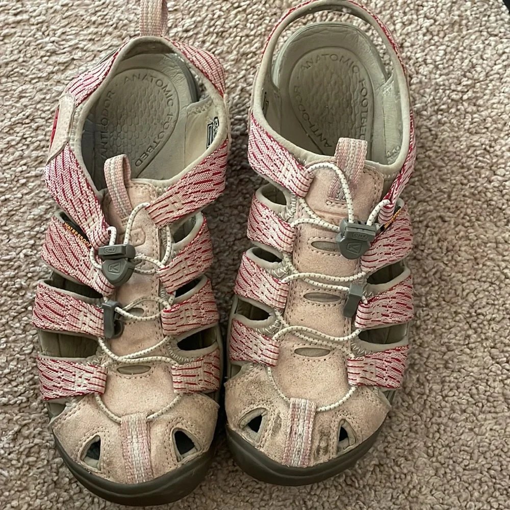 Keen waterproof sandals - Picture 3 of 9